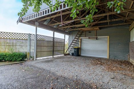 Photo of property in 100 Halcombe Road, Feilding, 4775