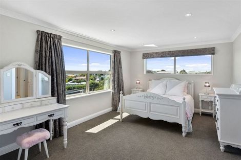 Photo of property in 3 Roystone Way, Huntsbury, Christchurch, 8022