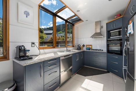 Photo of property in 18 Dublin Street, Queenstown, 9300