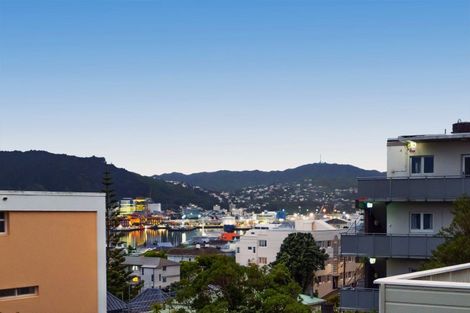 Photo of property in 18 Austin Street, Mount Victoria, Wellington, 6011