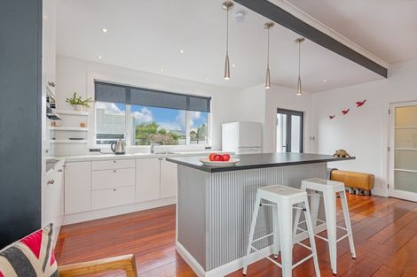 Photo of property in 23 Guy Avenue, Takaro, Palmerston North, 4410