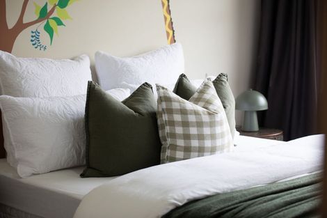 Photo of property in 8 Braid Road, St Andrews, Hamilton, 3200