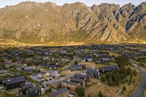 Photo of property in 26 Soudley Court, Jacks Point, Queenstown, 9371