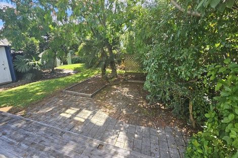 Photo of property in 810 Heretaunga Street East, Parkvale, Hastings, 4122