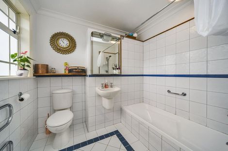 Photo of property in 57 Guy Avenue, Takaro, Palmerston North, 4410