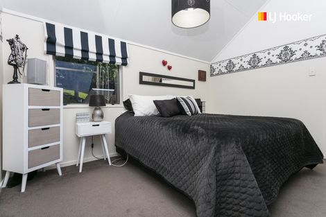 Photo of property in 24 Larkins Street, Helensburgh, Dunedin, 9010