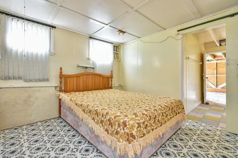 Photo of property in 72 Howard Road, Orere Point, 2585