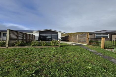 Photo of property in Queen Charlotte Drive, Aotea, Porirua, 5024