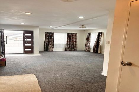 Photo of property in 38 Kenderdine Road, Papatoetoe, Auckland, 2025