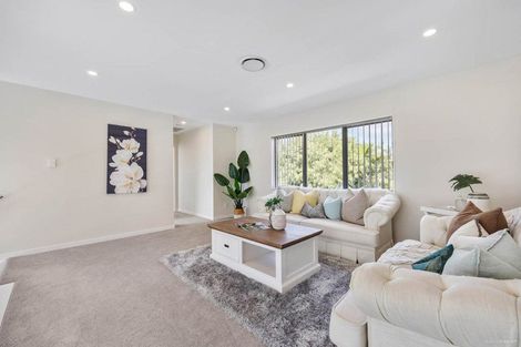 Photo of property in 12a Sheridan Drive, New Lynn, Auckland, 0600