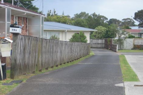 Photo of property in 2/19 Blenheim Street, Glenfield, Auckland, 0629