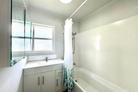 Photo of property in 5 Bolton Place, Otara, Auckland, 2023