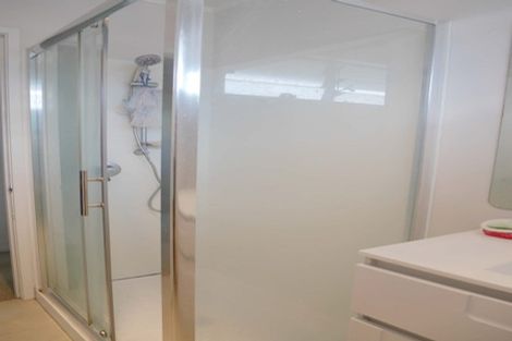 Photo of property in 2/28 Priestley Drive, Bucklands Beach, Auckland, 2014