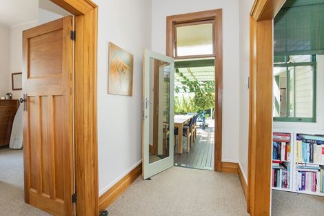 Photo of property in 27 Stout Street, Whataupoko, Gisborne, 4010