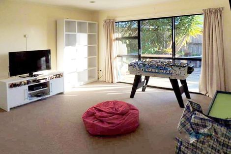 Photo of property in 11 Bob Charles Drive, Golflands, Auckland, 2013