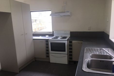 Photo of property in 9b Woodall Place, Totara Vale, Auckland, 0627