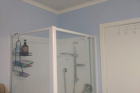 Photo of property in 38 Kelkirk Street, Kelston, Auckland, 0602