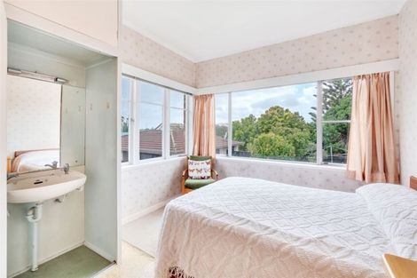 Photo of property in 1614 Great North Road, Waterview, Auckland, 1026