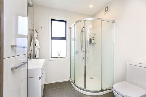 Photo of property in 82 Karamea Street, Whalers Gate, New Plymouth, 4310