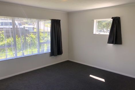 Photo of property in 13 Kaitangata Crescent, Kelson, Lower Hutt, 5010