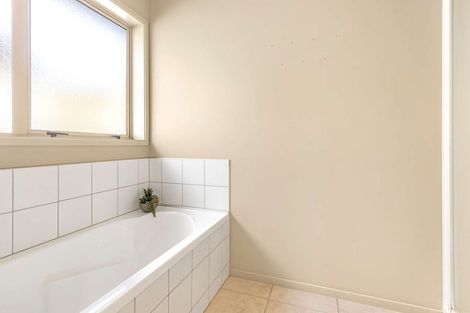 Photo of property in 3 Devoy Drive, Owhata, Rotorua, 3010