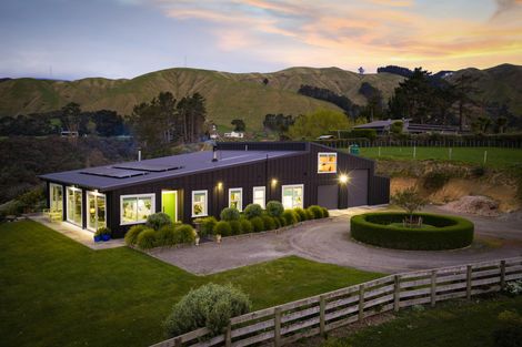 Photo of property in 165 Albert Road, Tokomaru, Palmerston North, 4474