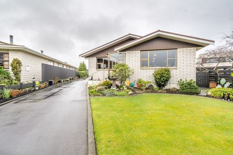 Photo of property in 2 Hamilton Avenue, Winton, 9720