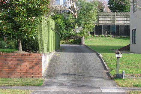 Photo of property in 4 Burn-murdoch Street, St Andrews, Hamilton, 3200