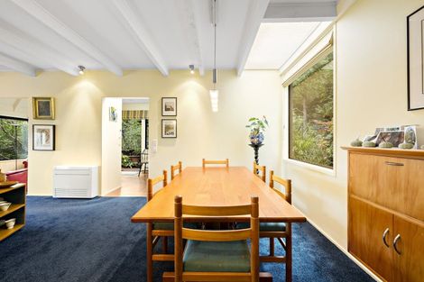 Photo of property in 17 Dillon Street, Lowry Bay, Lower Hutt, 5013