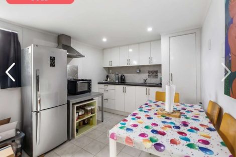 Photo of property in 1/10 Bishop Street, Green Bay, Auckland, 0604