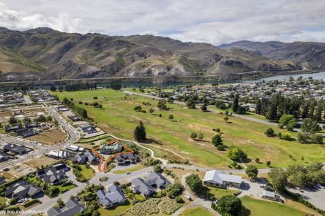 Photo of property in 50 The Dunes, Cromwell, 9310