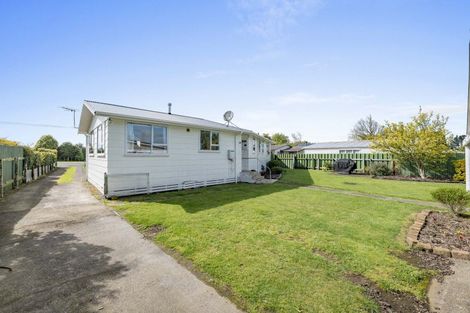 Photo of property in 21 Castle Street, Eltham, 4322