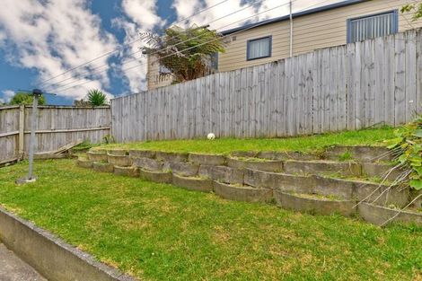 Photo of property in 3 Blenheim Street, Glenfield, Auckland, 0629