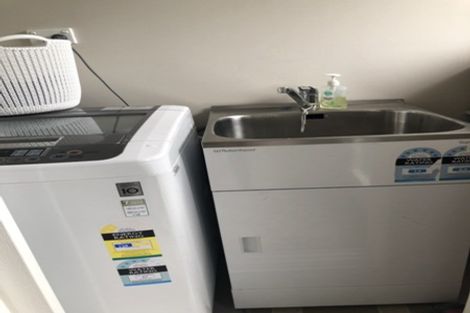 Photo of property in 1/205 Bucklands Beach Road, Bucklands Beach, Auckland, 2012