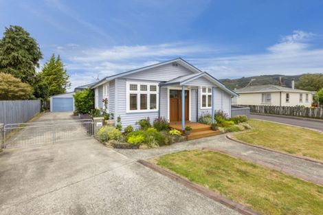 Photo of property in 16 Phar Lap Grove, Trentham, Upper Hutt, 5018
