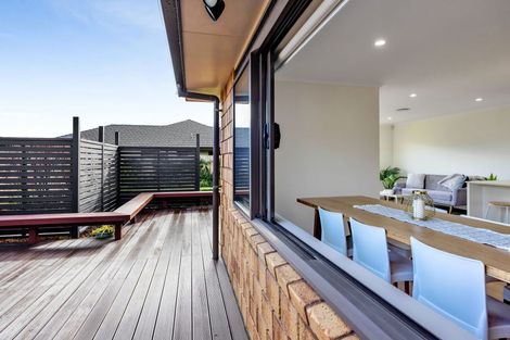 Photo of property in 5 Marlin Terrace, Bell Block, New Plymouth, 4312