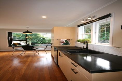 Photo of property in 7e Tasman Street, Vogeltown, New Plymouth, 4310