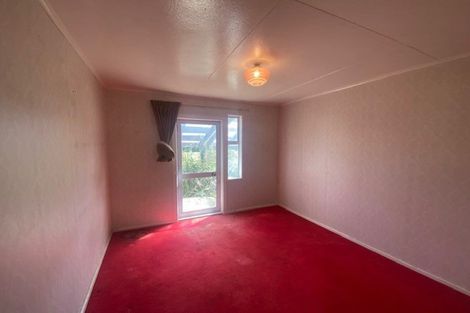 Photo of property in 100 Oki Street, Oreti Beach, Invercargill, 9879