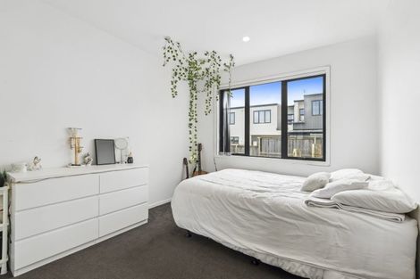 Photo of property in 14 Routhmore Street, Flat Bush, Auckland, 2019