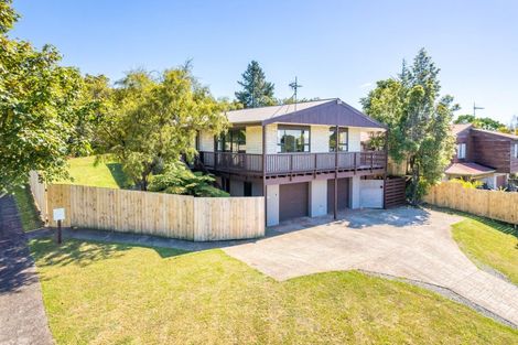 Photo of property in 2 Horoeka Court, Pukete, Hamilton, 3200