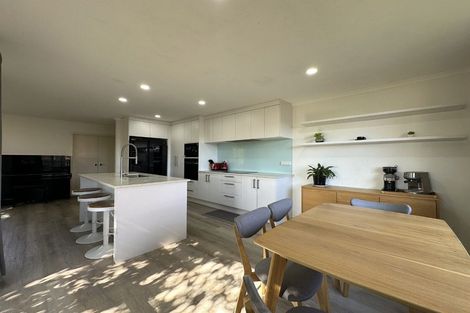 Photo of property in 38 Matija Place, Red Beach, 0932