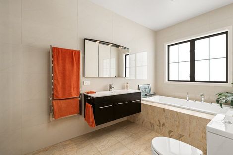 Photo of property in 166 Oriental Parade, Papamoa Beach, Papamoa, 3118