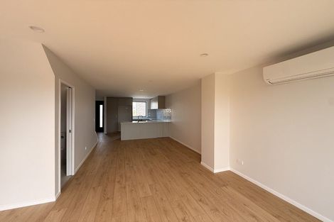 Photo of property in 2/1 Scott Road, Hobsonville, Auckland, 0616