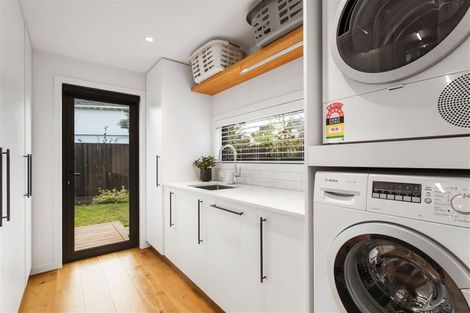 Photo of property in 86 Wairakei Road, Bryndwr, Christchurch, 8052