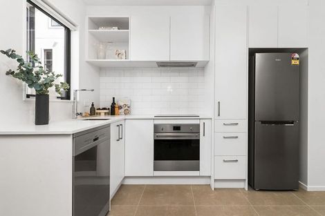 Photo of property in 17 Blossom Walk, Christchurch Central, Christchurch, 8011