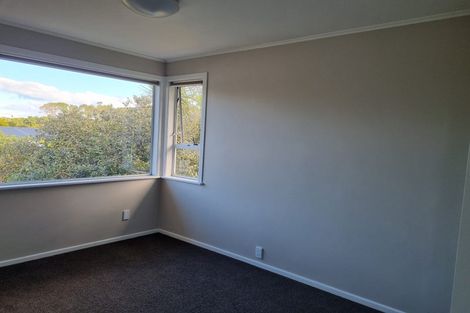 Photo of property in 7 Crystal Avenue, Glendene, Auckland, 0602