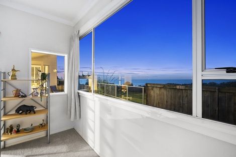 Photo of property in 2 Record Street, Fitzroy, New Plymouth, 4312