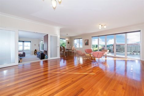 Photo of property in 35 Eynsham Court, Dannemora, Auckland, 2016