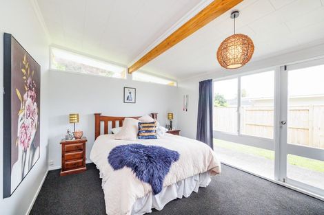 Photo of property in 1 Chilton Grove, Hokowhitu, Palmerston North, 4410