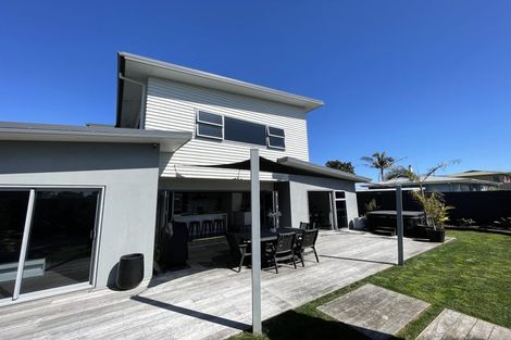 Photo of property in 1242 Papamoa Beach Road, Papamoa Beach, Papamoa, 3118